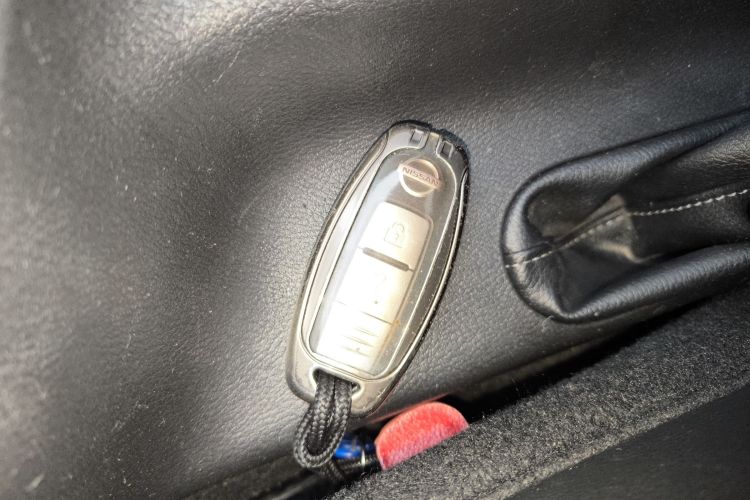 日产 途达 2020款 2.5L XV 4WD 自动四驱旗舰版中控内饰7001