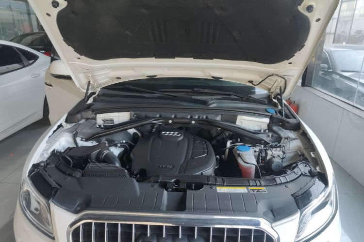 奥迪Q5 2016款 40 TFSI 技术型局部细节24