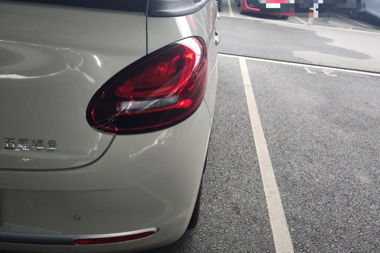 五菱汽车 五菱缤果 2024款 203km 轻享款车身外观9