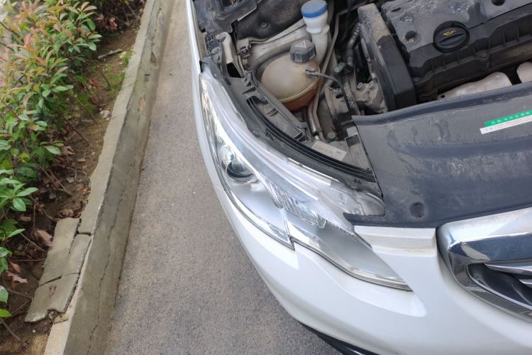 标致2008 2014款 1.6L 自动时尚版车身外观6006