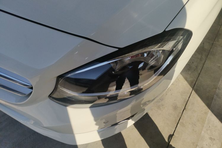 奔驰B级 2019款 B 200 动感型局部细节36