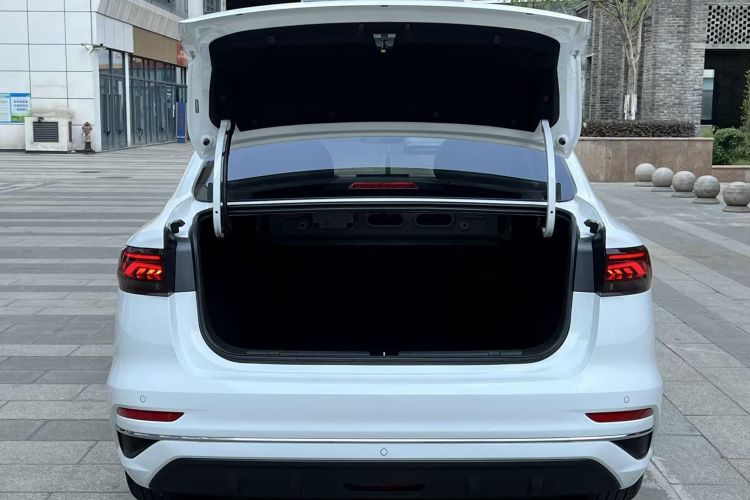 吉利汽车 帝豪 2022款 第4代 1.5L CVT旗舰型局部细节23