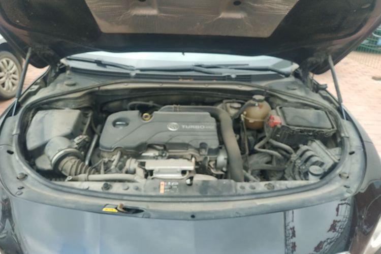 别克 君越 2016款 20T 精英型局部细节24