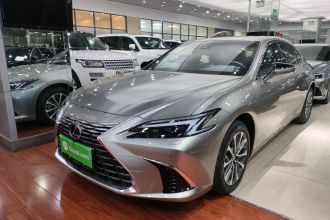 雷克萨斯ES 2025款 200 臻享版