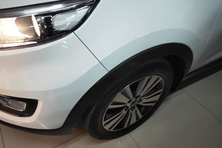 起亚 智跑 2015款 2.0L 自动两驱版DLX车身外观6007