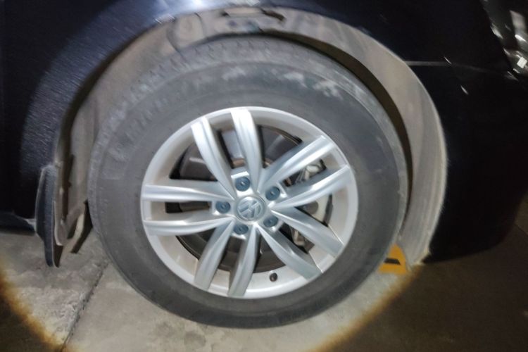 大众 帕萨特 2016款 280TSI DSG尊荣版车身外观10