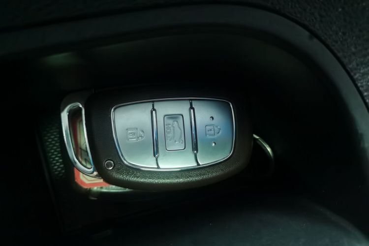 现代 索纳塔 2015款 1.6T GLS智能型中控内饰11