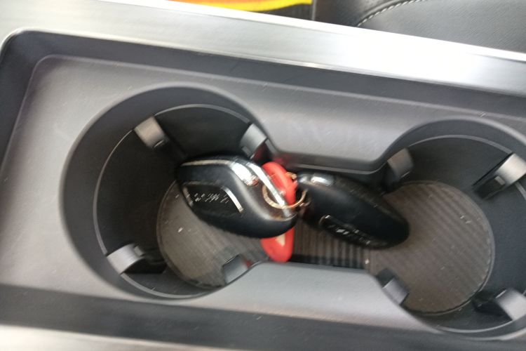 荣威RX5 MAX 2022款 2.0T 自动有为尊荣版中控内饰11