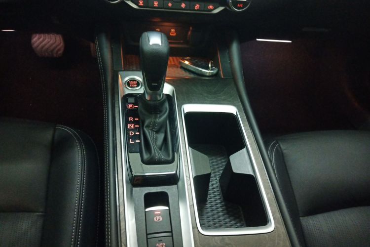 日产 天籁 2022款 2.0L XL-TLS 悦享版中控内饰18