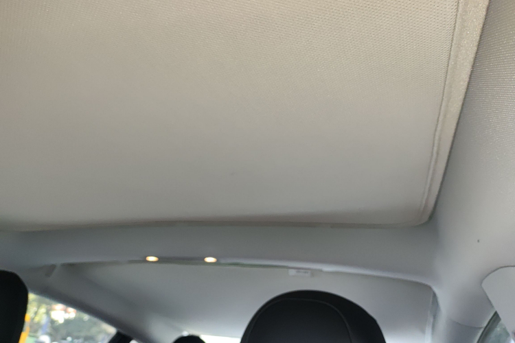 特斯拉 Model 3 2019款 标准续航后驱升级版局部细节22