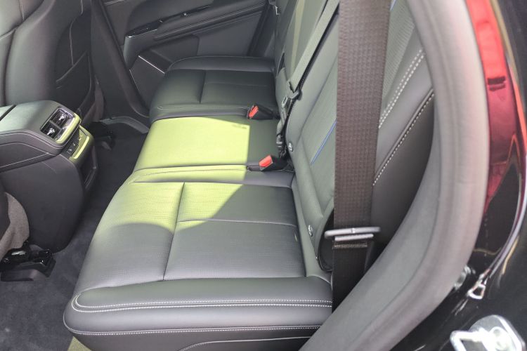 凯迪拉克XT5 2025款 2.0T 尊贵型中控内饰7004