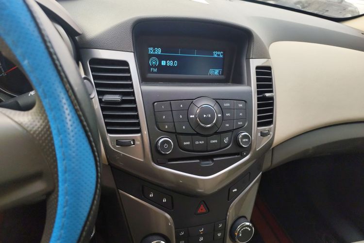 雪佛兰 科鲁兹 2015款 1.5L 经典 SE AT局部细节16