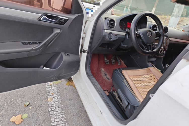 大众 捷达 2017款 1.4L 手动舒适型中控内饰7003