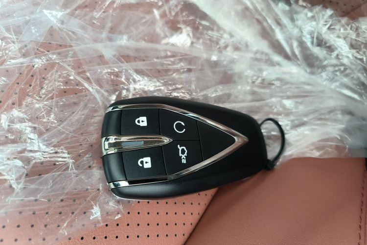 长安 逸动 2025款 PLUS 1.4T 双离合高能版中控内饰11