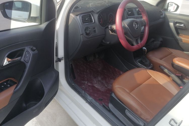 大众 Polo 2014款 1.6L 自动舒适版中控内饰20