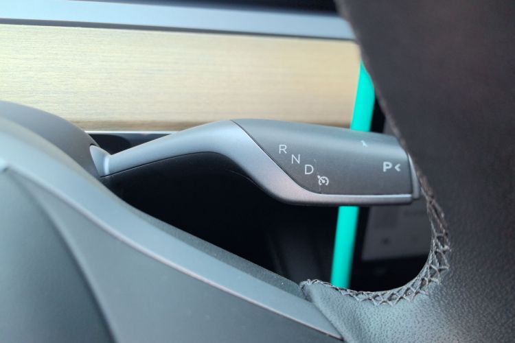 特斯拉 Model Y 2021款 长续航全轮驱动版中控内饰18