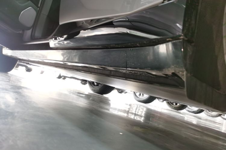 小米汽车 小米YU7 2025款 超长续航后驱版局部细节9002