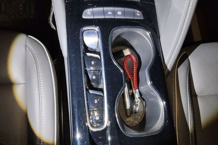 别克 2023款 昂科威Plus 652T 五座豪华型中控内饰18