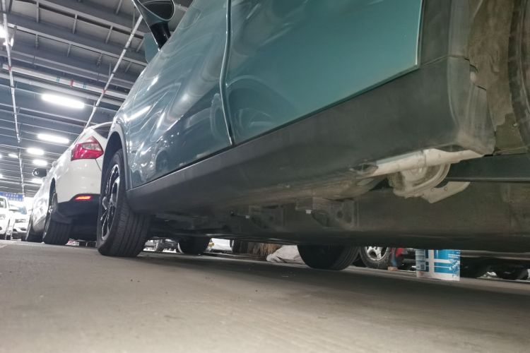 哪吒汽车 哪吒V 2022款 长续航行业定制版局部细节9002