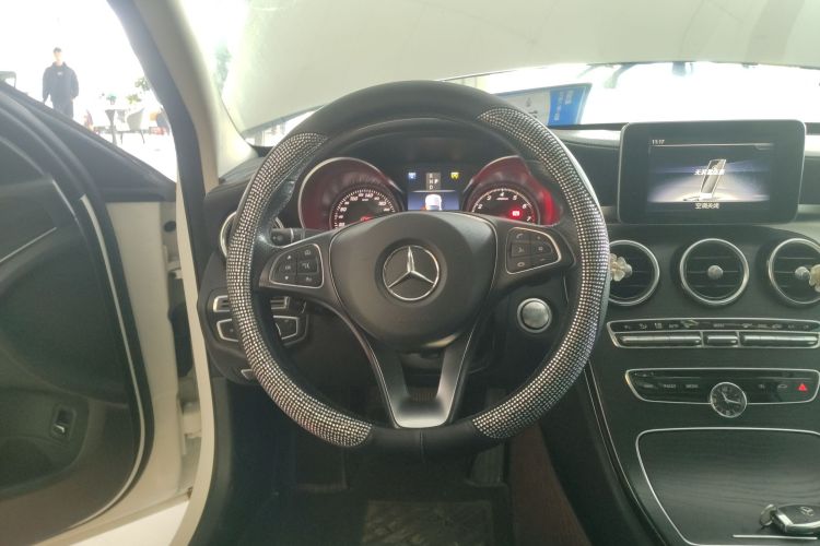 奔驰C级 2018款 C 180 L 时尚型运动版中控内饰13