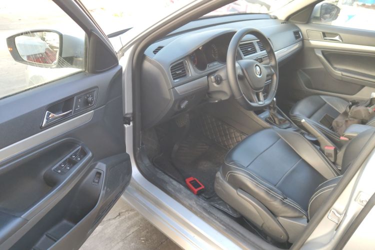 大众 朗逸 2015款 1.6L 自动风尚版中控内饰7003