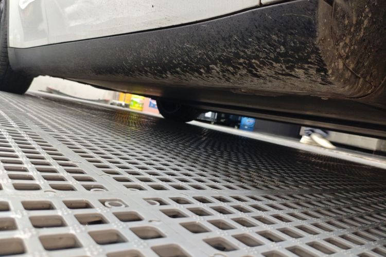 特斯拉 Model Y 2022款 改款 后轮驱动版局部细节9001