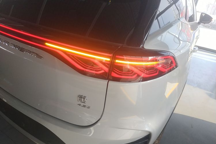 比亚迪 唐新能源 2024款 DM-p 冠军版 215KM 四驱旗舰型车身外观9