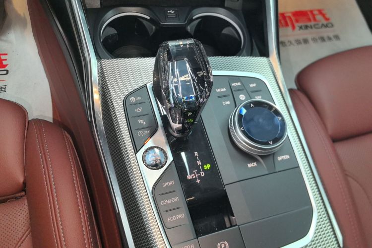 宝马4系 2022款 430i Gran Coupe M运动曜夜套装中控内饰18