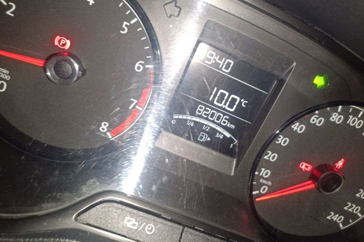 大众 Polo 2016款 1.4L 手动风尚型中控内饰15