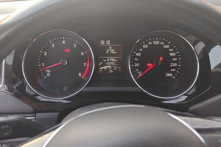 大众 速腾 2017款 1.6L 手动舒适型中控内饰14