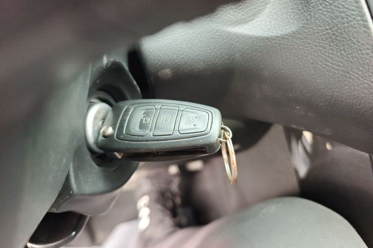 福特 福克斯 2018款 两厢经典 EcoBoost 180 自动精英型中控内饰11