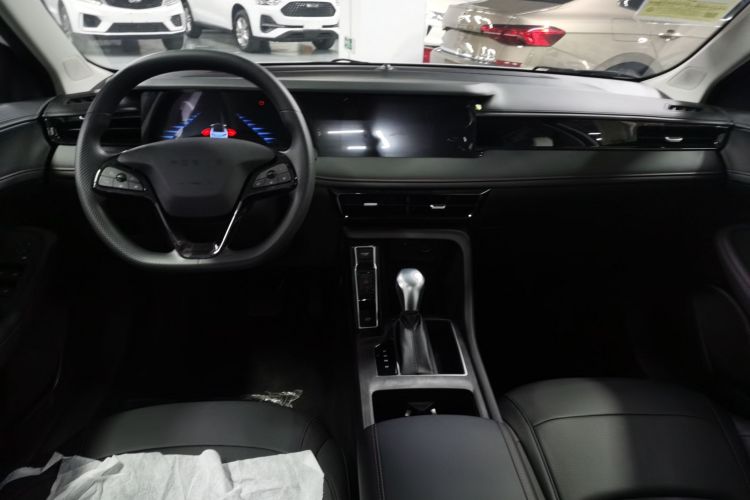 荣威i5 2026款 1.5L CVT豪华版中控内饰12