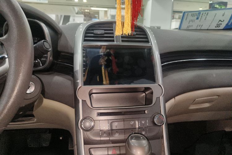 雪佛兰 迈锐宝 2014款 2.0L 自动舒适版中控内饰16