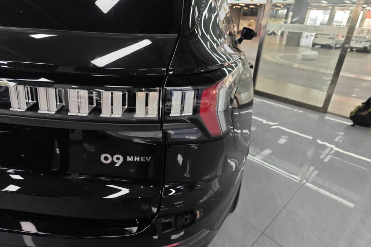 领克09 2021款 2.0T Halo 六座车身外观6006