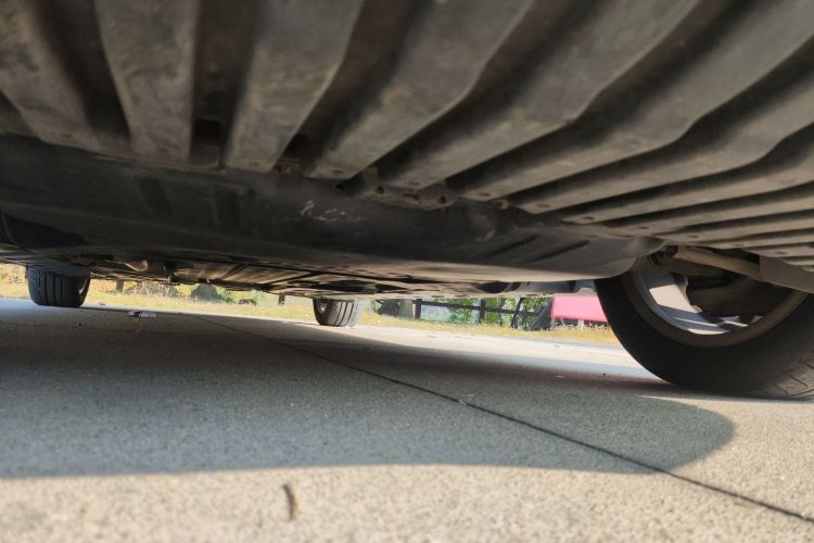 奔驰C级 2016款 C 200 L 运动型局部细节9008