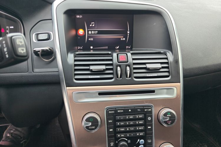 沃尔沃XC60 2017款 T5 智行升级版中控内饰16