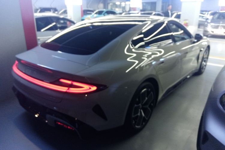 小米汽车 小米SU7 2024款 后驱长续航智驾版车身外观6005