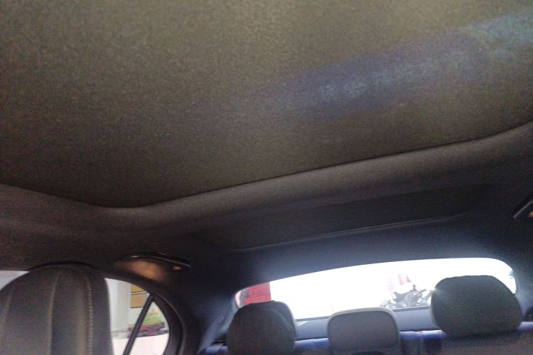 奔驰C级 2023款 C 260 L 皓夜运动版中控内饰22