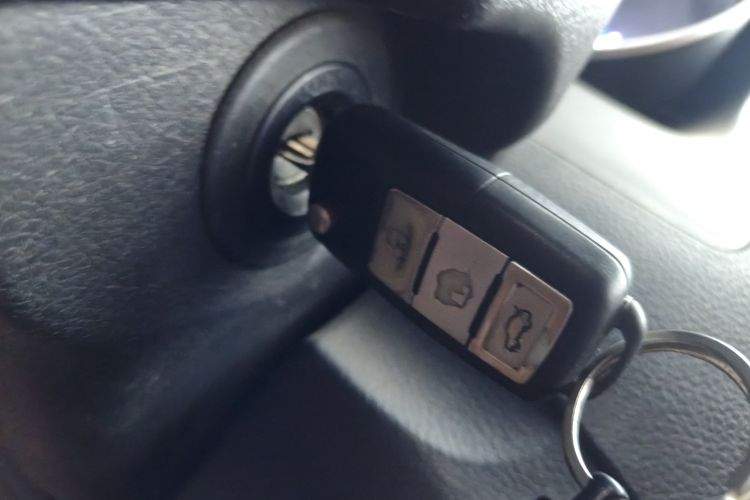 东风风行 景逸X5 2015款 1.6L 手动尊享型中控内饰11