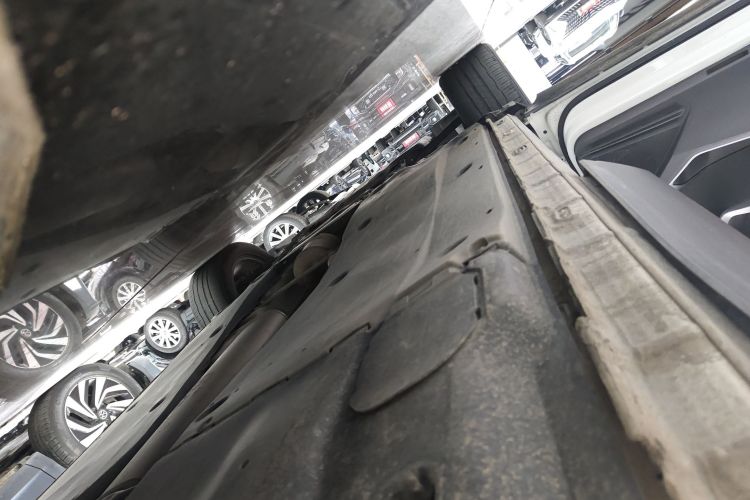 大众 途观L 2022款 330TSI 自动两驱舒享版局部细节9002