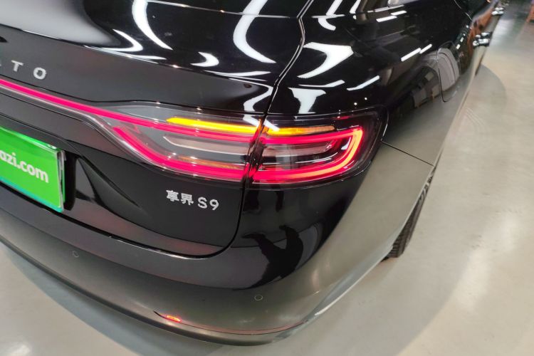 鸿蒙智行 享界S9 2025款 增程 Ultra车身外观9