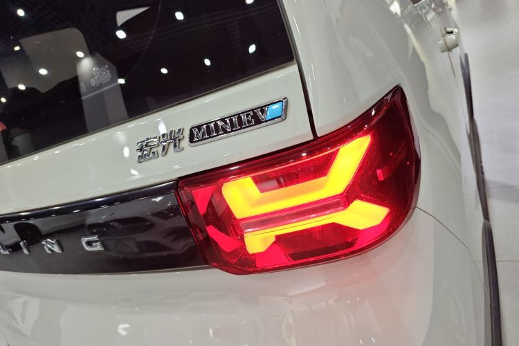 五菱汽车 宏光MINIEV 2022款 GAMEBOY 200km 玩咖款 磷酸铁锂车身外观6006