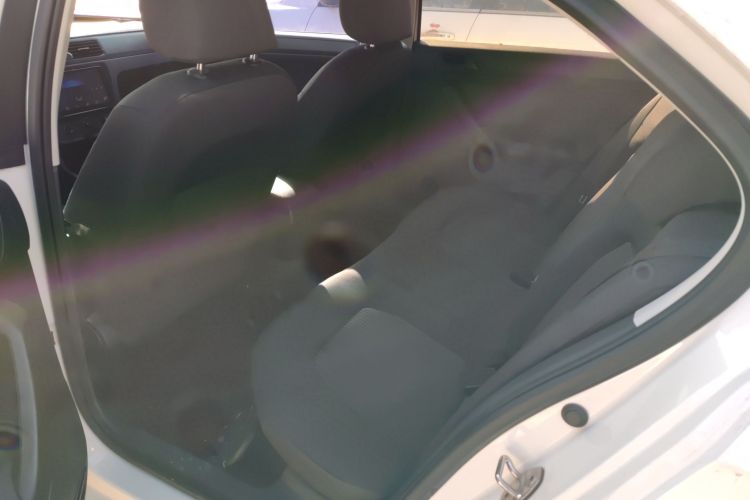 大众 桑塔纳 2018款 1.5L 自动风尚版中控内饰21