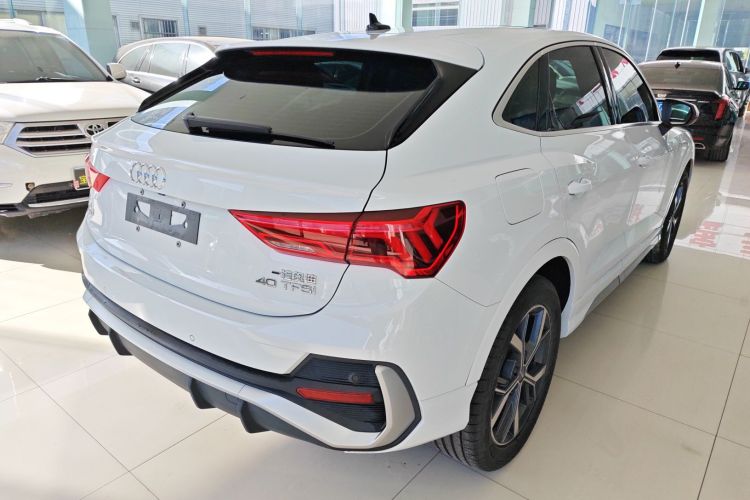 奥迪Q3 Sportback 2020款 40 TFSI 时尚型车身外观7