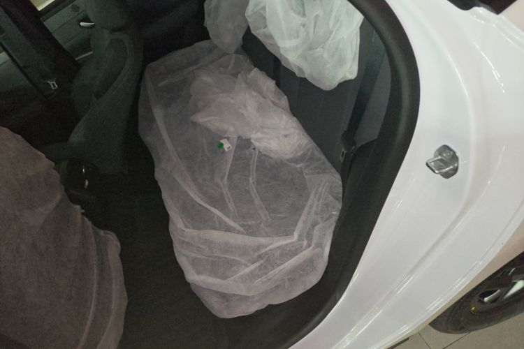 比亚迪 秦PLUS 2025款 DM-i 智驾版 55KM领先型中控内饰21