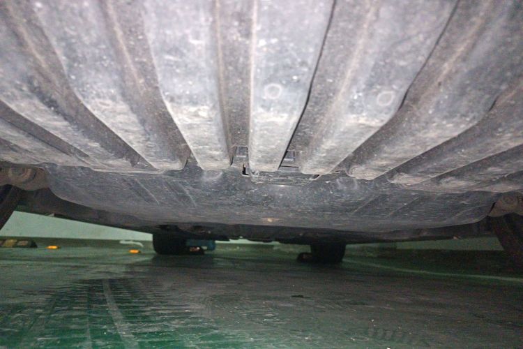 奔驰C级 2021款 C 260 L 运动星耀臻藏版局部细节9008