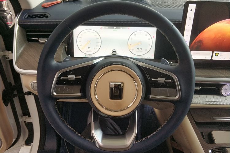 坦克500 2023款 3.0T 运动版 造境型 5座中控内饰13