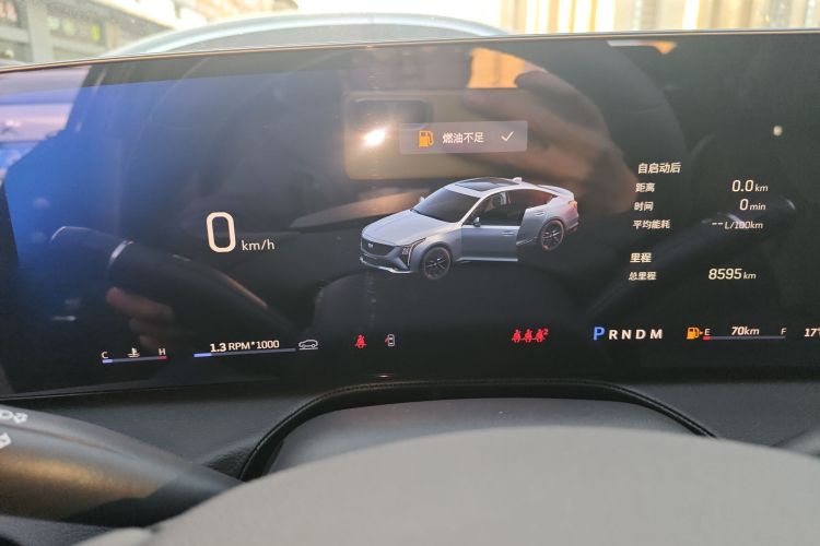 凯迪拉克CT5 2025款 28T 城市运动版中控内饰14