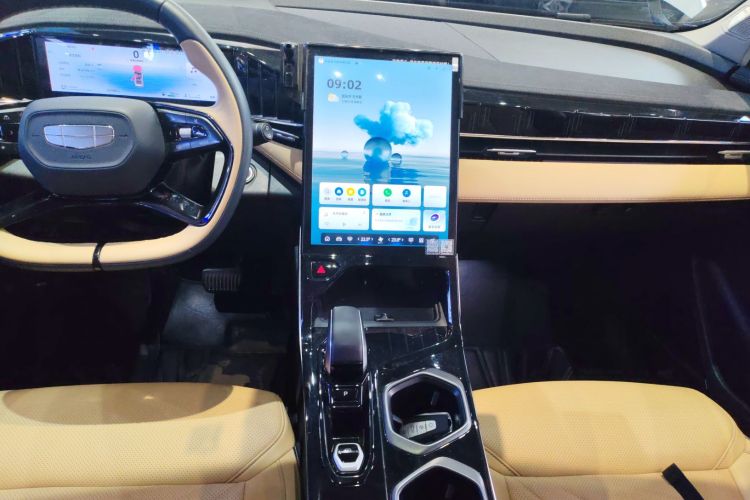 吉利汽车 博越L 2023款 1.5TD DCT尊贵型中控内饰16