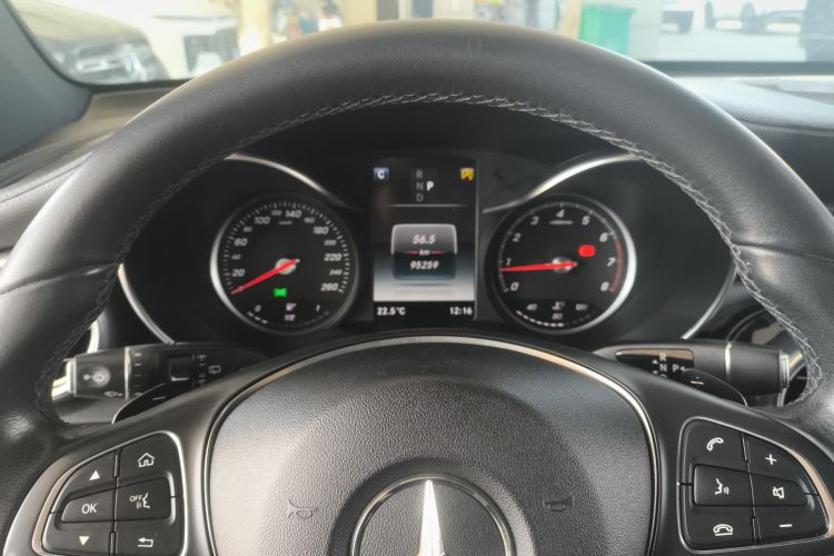 奔驰GLC 2018款 GLC 260 4MATIC 豪华型中控内饰14